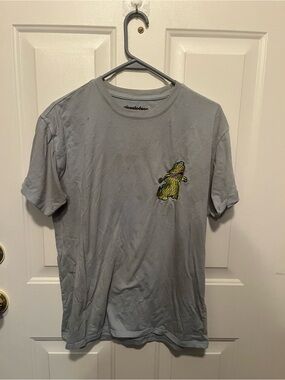 Nickelodeon Light Gray Short Sleeve Tee with Reptile Chest Graphic